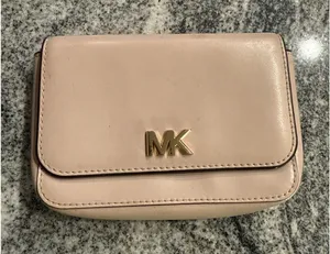 Michael‎ Kors Belt Bag Pink With Gold Hardware S/M No Belt thumbnail 1
