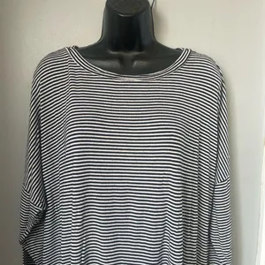 Loft Classic Black and White Striped Long Sleeve Top size 16-18 thumbnail 2