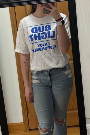 Bud light beer T thumbnail 2
