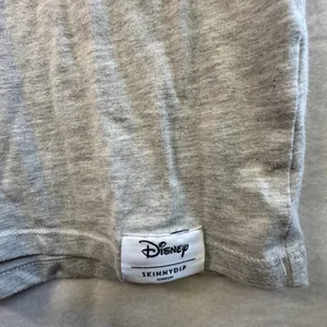 Disney Skinnydip‎ Stitch Market Graphic Long Sleep Tee Cotton Gray Lilo Stitch M thumbnail 7