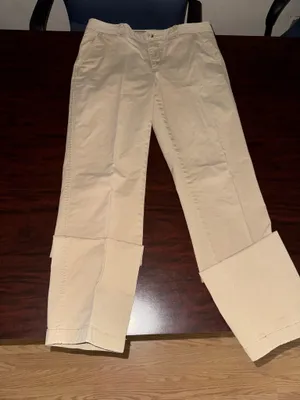 L.L. Bean Khaki Favorite Fit Size 8 thumbnail 1
