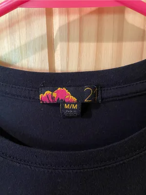 Forever 21 Black Long-Sleeve Crewneck Tee thumbnail 3