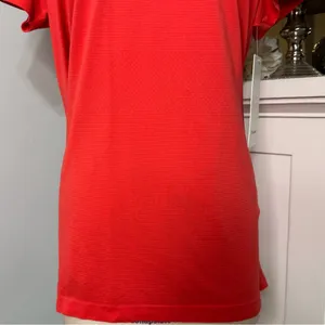 Lululemon Swiftly Tech 2.0 Short Sleeve Short Womens Size 16 Love Red NWT thumbnail 5