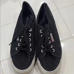 Trendy Black Canvas Sneakers thumbnail 2
