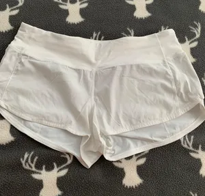 Lululemon Speed Up High Rise 4” Shorts Size 6 thumbnail 1