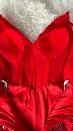 Red Homecoming Dress Size 8 thumbnail 5