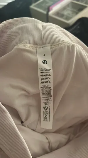 Lululemon Joggers thumbnail 6