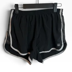 Victoria’s Secret Sport VSX Black Lined Running Shorts thumbnail 1