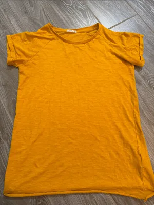 Scout womens' Short Sleeve raw edge 100% cotton Tee Mustard Yellow XS Like new thumbnail 1