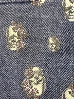 Hot Topic | Lovesick Jean Shorts Printed Floral Skulls Size 11 Frayed Bottoms thumbnail 4