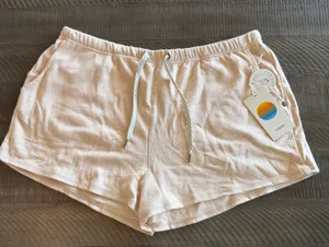Vuori Sunnyside Short Size XL-Alabaster (C 102) thumbnail 1
