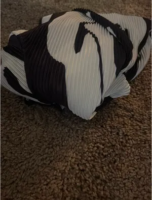 Fashionable black/white bottom down Multiple thumbnail 3