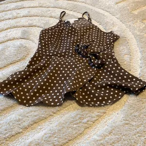 NWT Monteau Los Angeles Polka Dot Peplum Top thumbnail 6