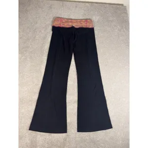 Lululemon Groove Pant Size 6 Black Magnum Dew Berry Flare Yoga thumbnail 3