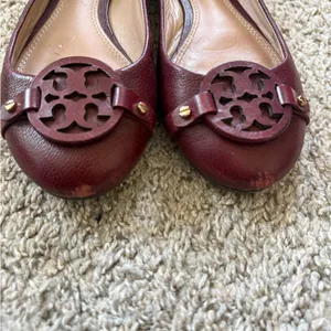 Tory Burch Mini Miller Burgundy Flats thumbnail 9