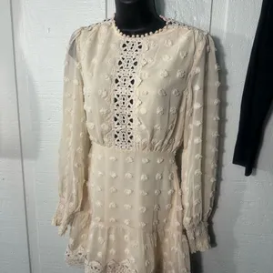 Lulus Beige Long Sleeve Dress Size XXS EUC thumbnail 2