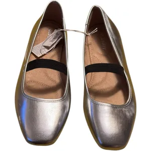 Old Navy Women's Mary Jane Low Heel Ballet Silver Loafers with Black Strap Sz 7 thumbnail 1
