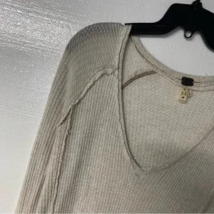 We The Free Free People Laguna Light Beige Thermal Long Sleeve Top Women Size XS Thumb Holes thumbnail 5