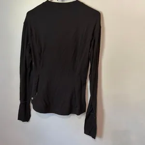 Lululemon Size 8 Close to Crossing Long Sleeve shirt Black Active #1000 thumbnail 8