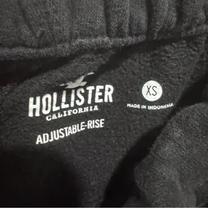Hollister Black Joggers for Women thumbnail 3