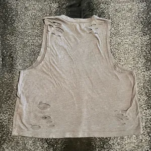Womens medium Hollister gray "Girls" distressed graphic cropped tank top thumbnail 3