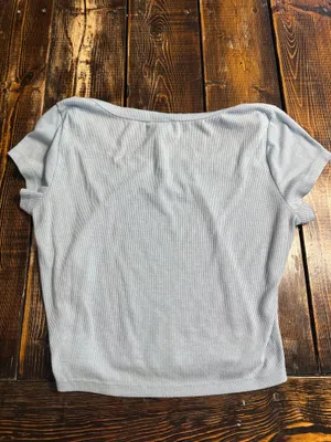 Princess Polly blue shirt size 10  thumbnail 4