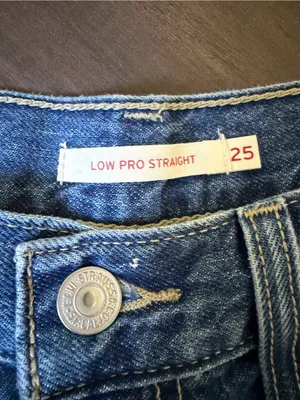 Levi’s Mid-Rise Straight Leg Distressed Blue Women's Jeans size 25 100% cotton thumbnail 4