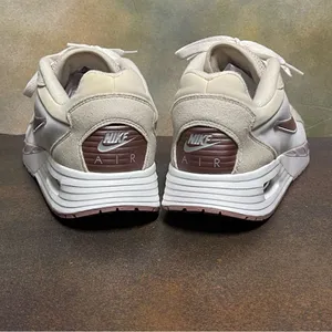 Nike Air Max Solo Beige Women's Sneakers Size 11M thumbnail 6