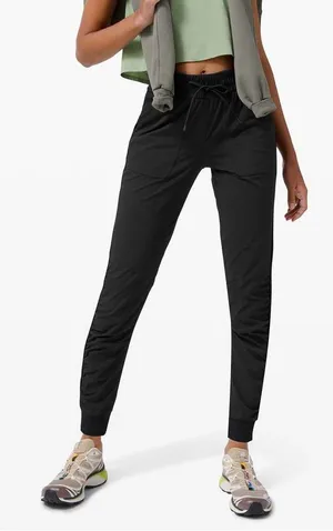 Lululemon Beyond the Studio Jogger Black Size 8 thumbnail 1