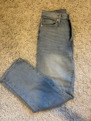 H&M Mom Jeans  thumbnail 3