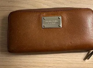Michael Kors Brown Leather Wallet with Signature Nameplate thumbnail 1