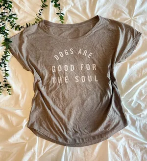 Heathered Taupe Graphic Tee - "Dogs Are Good For The Soul" thumbnail 1