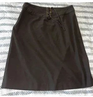 Women’s Old Navy size 6 pencil/a line skirt thumbnail 3