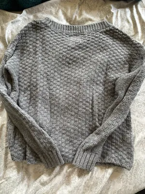 Hollister Sweater thumbnail 2