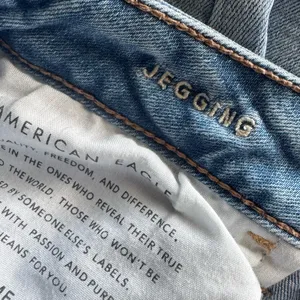 👖American Eagle High-Waisted Jegging Distressed Skinny Jeans👖 ~4 thumbnail 15