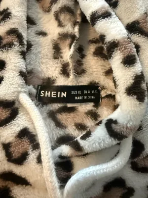 {SHEIN} Cozy Fuzzy Sherpa Leopard Cheetah Print Hoodie Pullover thumbnail 3