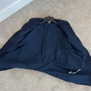 Chico’s Navy Blue Floral Embroidered Detail Jacket Size Medium thumbnail 8