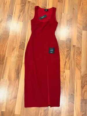 Lulus Women's Sleeveless Scoop-Neck Midi Dress in Burgundi. thumbnail 5