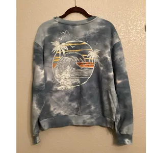 NWOT Disney Parks Lilo & Stitch Musical Stitch Hawaiian Blue Tie Dye Crewneck L thumbnail 4
