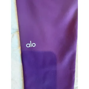 ALO Yoga Airbrush 7/8 Leggings Size S thumbnail 12