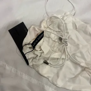 Local European Cream Satin Chemise thumbnail 4