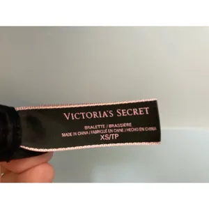 Victoria's Secret Bralette Black XS Lace Feminine Whimsygoth thumbnail 5