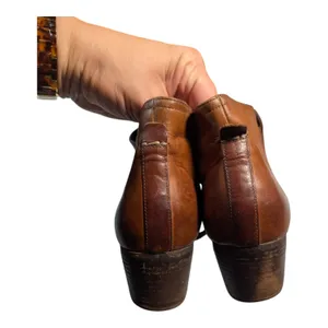 Clarks Maypearl Ramie Cognac Brown Leather Block Heel Zip Up Ankle Boots Sz 11 thumbnail 4