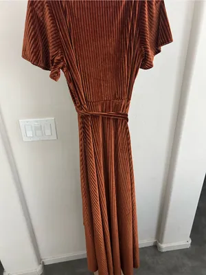 Baltic Born Andi Velvet Maxi Dress in Copper Medium Family Photos Holiday Dress thumbnail 5