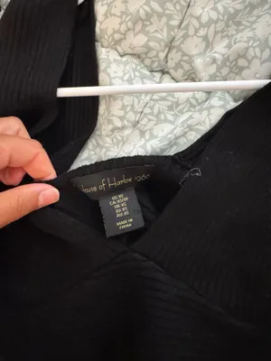 House of Harlow V-neck Tank thumbnail 4