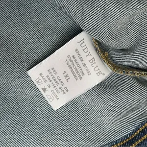Judy Blue Classic Dark Wash Cotton Blend Denim Jacket Women’s Plus Size 1X thumbnail 10