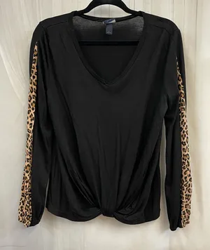 Daytrip Black Top Leopard Print Sleeves Twisted Hem Bold Stretch V-neck Size L thumbnail 1