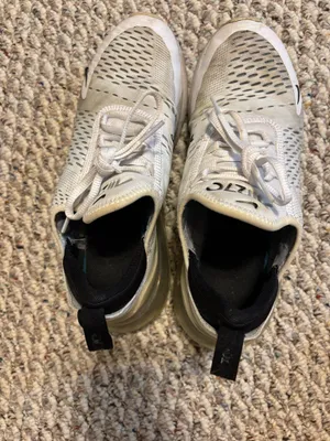 Nike Air Max 270 thumbnail 3