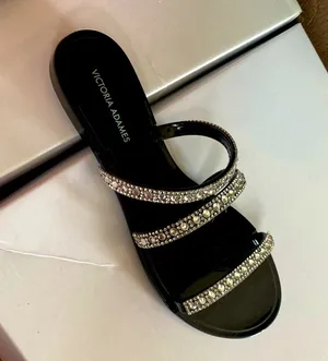 Sandals Size 9 thumbnail 1