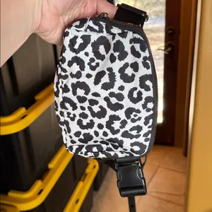 NWT Black & White Leopard Mini Belt Bag | Crossbody Fanny Pack thumbnail 6